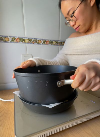 poner olla encima del pan