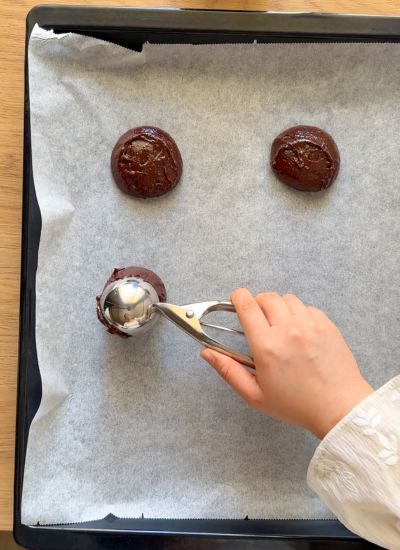dar forma a cookies brownie