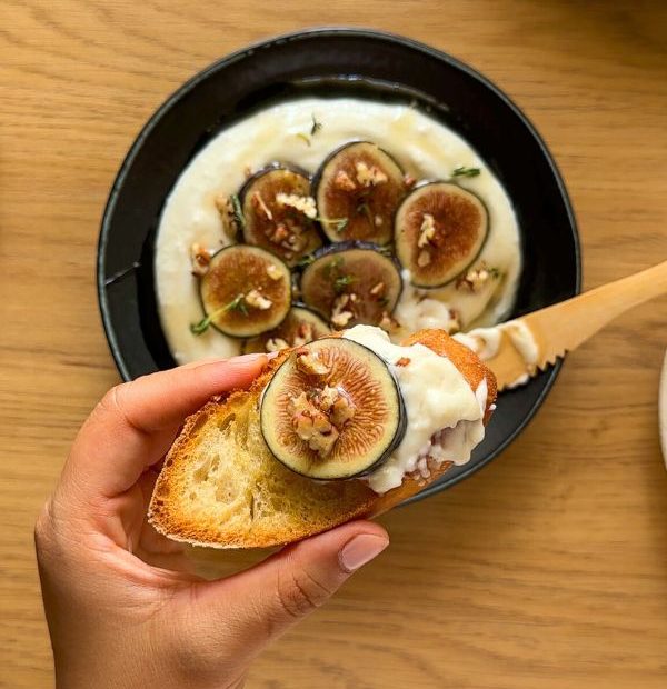 dip de queso, miel e higos