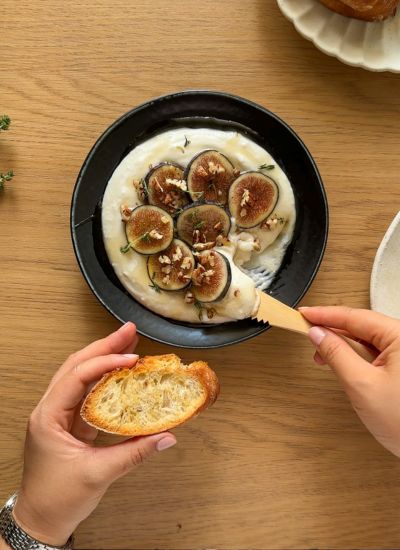 dip queso de cabra con pan