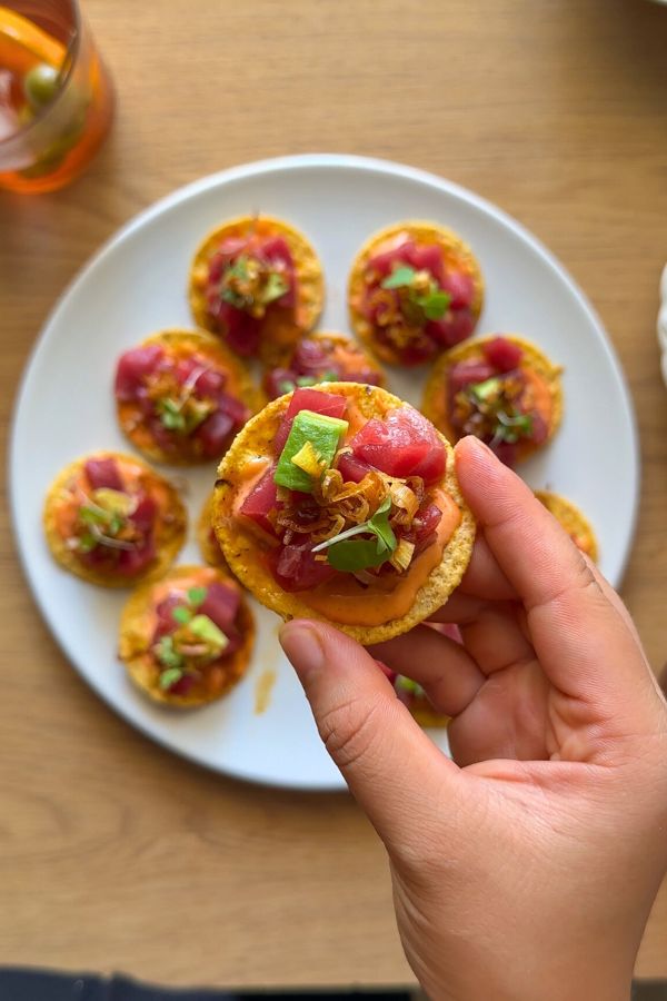 Tostaditas de Atún Fresco con Aguacate
