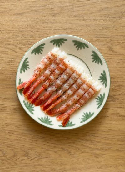 gambones pelados y salpimentados