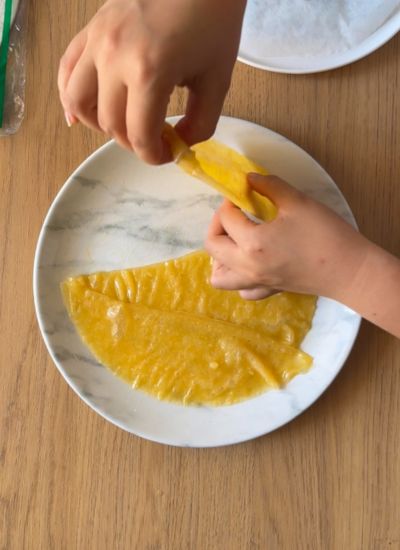 cortar papel de arroz para cruasán 2
