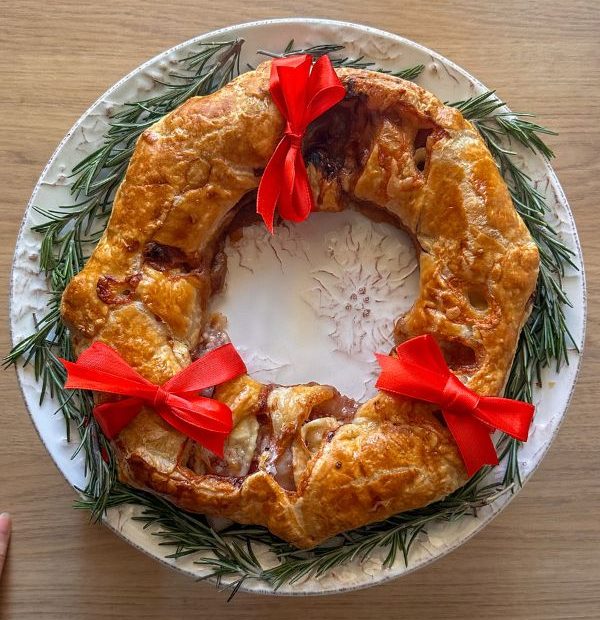 hojaldre de queso de cabra y mermelada