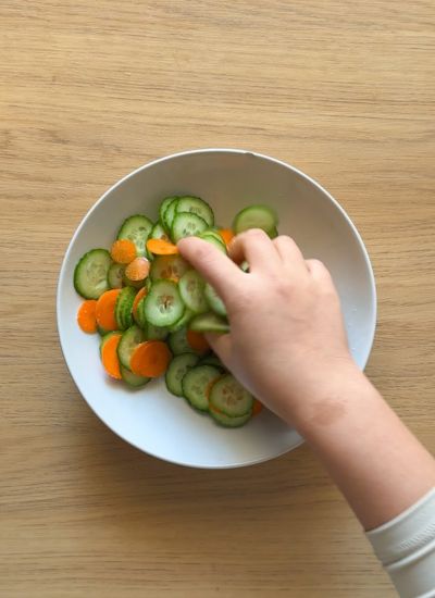 mezclar pepino y zanahoria