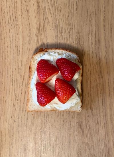 montar ichigo sando con fresas