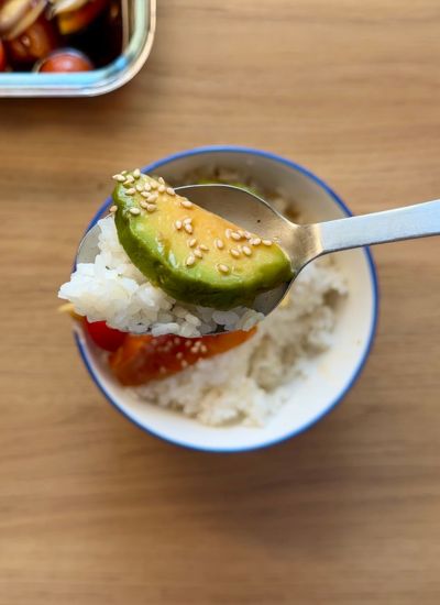 aguacate marinado con arroz