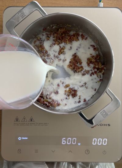 añadir leche bechamel
