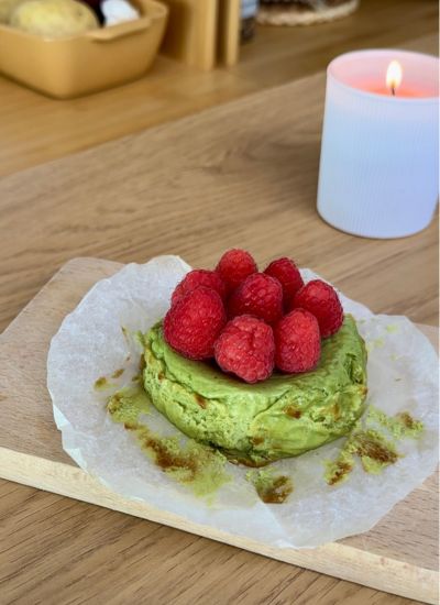 mini pastel de queso de te matcha