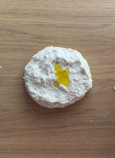 añadir aceite de oliva masa pizza