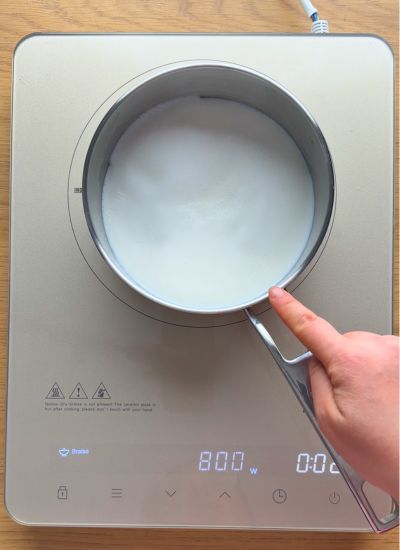 calentar leche para chocolate caliente