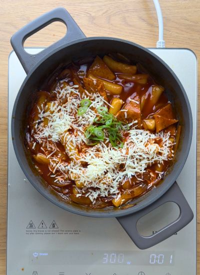 tteokbokki con queso