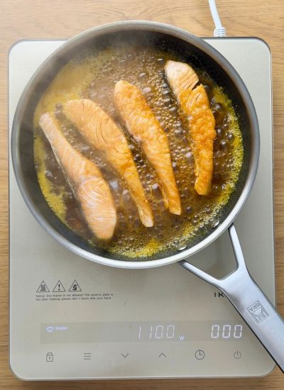 cocinar salmon con salsa de naranja