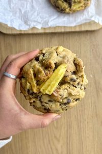cookie de chips de patata y pepitas chocolate