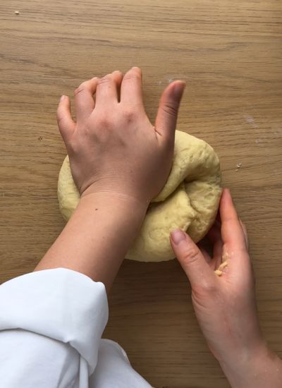 preparar masa rollitos canela