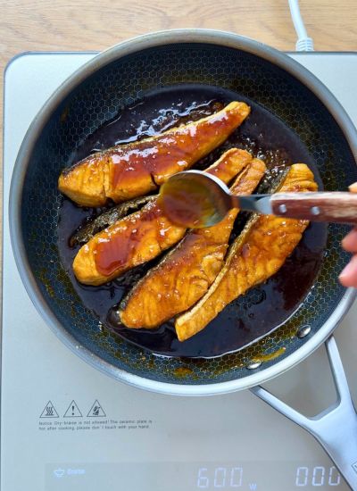salmon glaseado a la naranja