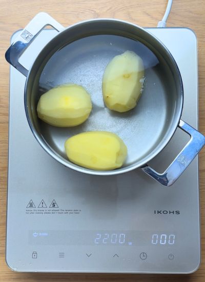 hervir patatas peladas