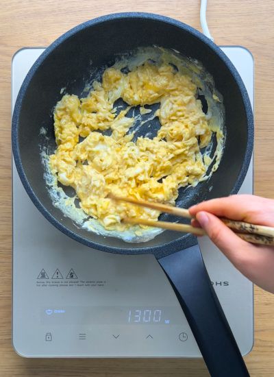 huevos revueltos jugosos
