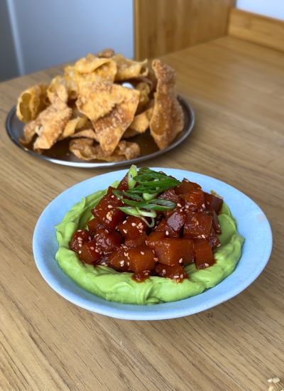 obleas de wonton con tartar de atun