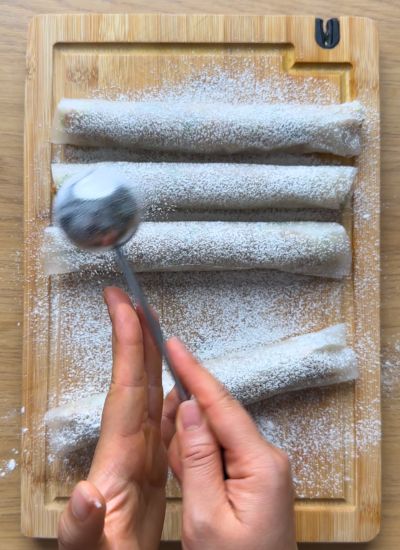 enharinar rollos de papel de arroz con cerdo